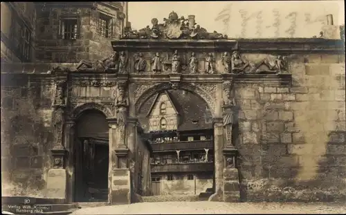 Ak Bamberg in Oberfranken, Portal der alten Residenz im Renaissancestil