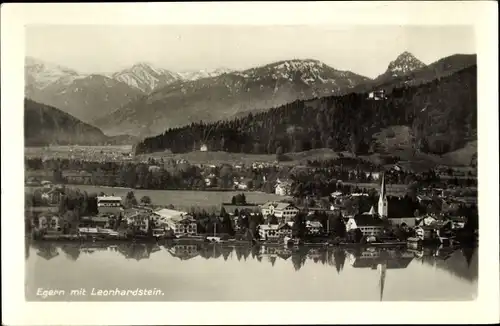 Ak Egern am Tegernsee Oberbayern, Blick zum Ort mit Leonhardstein
