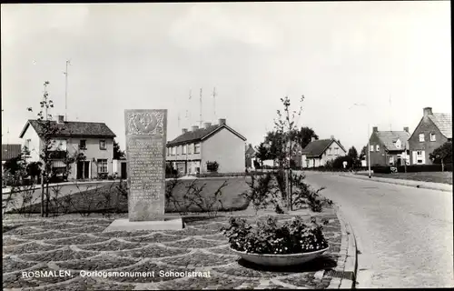 Ak Rosmalen ’s Hertogenbosch Nordbrabant , Oorlogsmonument Schoolstraat