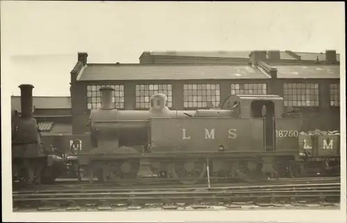 Foto Ak Britische Eisenbahn, Dampflok Nr. 16750, LMS