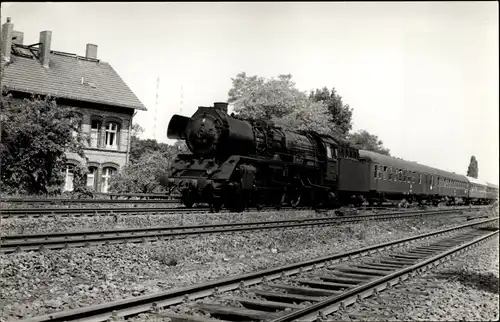 Foto Ak Deutsche Eisenbahn, Dampflok, Bahnschienen
