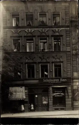 Foto Ak Dresden Altstadt Pirnaische Vorstadt, Holbeinplatz 2, Schuhwaren-Haus C. Wiesner, Anwohner