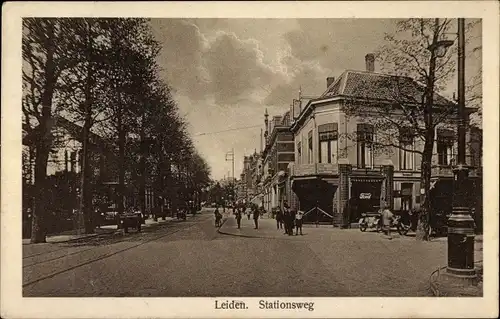 Ak Leiden Südholland Niederlande, Stationsweg