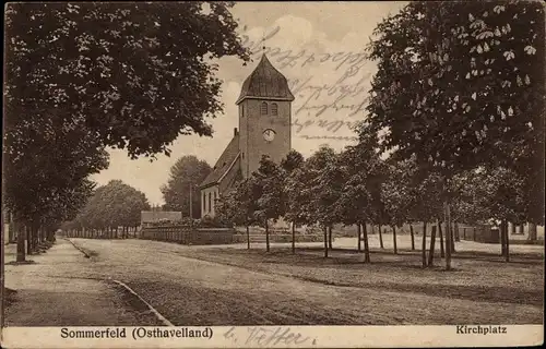 Ak Sommerfeld Kremmen im Havelland, Kirchplatz, Kirche