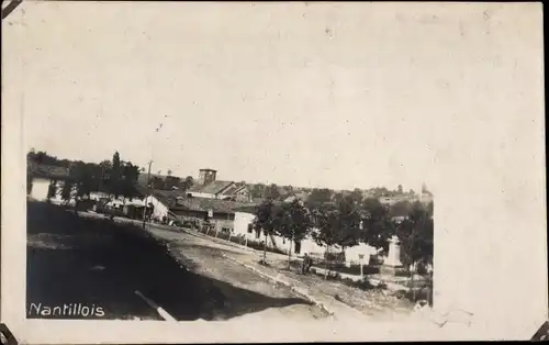 Foto Ak Nantillois Meuse, Straßenpartie 1917, I. WK