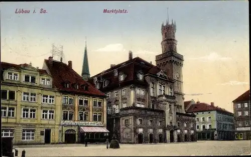 Ak Löbau in Sachsen, Marktplatz, Hotel und Restaurant goldenes Schiff, Rathaus