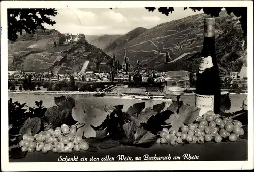 Ak Bacharach am Rhein, Panorama, Weinflasche, Weintrauben, Weinglas, Weinblätter
