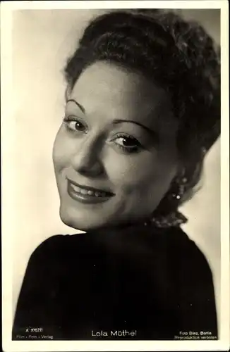 Ak Schauspielerin Lola Müthel, Portrait