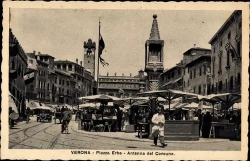 Ak Verona Veneto, Piazza Erbe, Antenna del Comune, Marktplatz mit Marktständen