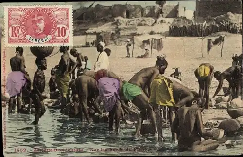 Ak Indigenes, sur les bords du Fleuve, lavage