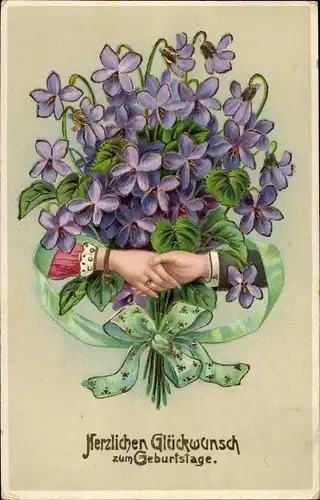 Präge Ak Glückwunsch Geburtstag, Veilchen, Blumenstrauß, Händedruck