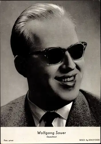 Ak Musiker und Sänger Wolfgang Sauer, Portrait mit Sonnenbrille