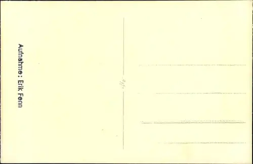 Foto Ak Schauspieler, Theaterszene, Anzug, Unbekannte Persönlichkeit