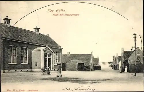 Ak Ter Heijde Südholland, Plein met schoolgebouw