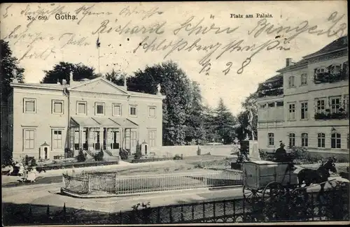 Ak Gotha in Thüringen, Platz am Palais