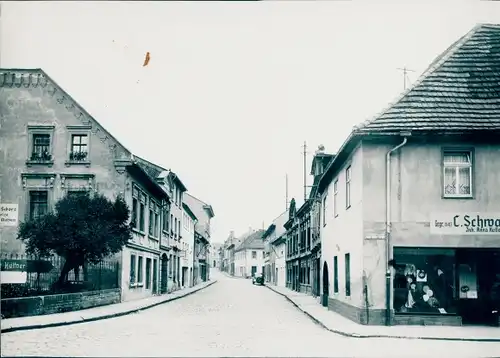 Foto Triptis in Thüringen, Straßenpartie, Geschäft