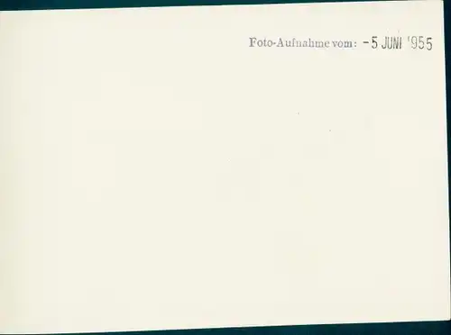 Foto Triptis in Thüringen, Straßenpartie, HO Gaststätte Grüner Baum, 1955