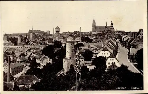 Ak Bautzen in der Lausitz, Blick über die Stadt vom Schornstein der Brauerei, Kirche, Brücke, Dom