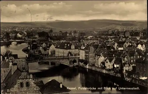 Ak Kassel in Hessen, Fuldabrücke mit Blick auf Unterneustadt