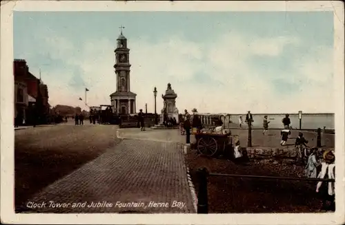 Ak Herne Bay Kent England, Clock Tower and Jubilee Fountain