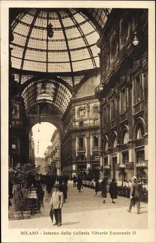 Ak Milano Mailand Lombardia, Interno della Galleria Vittorio Emanuele II