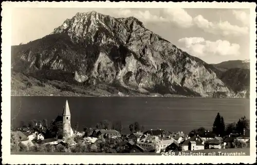 Ak Altmünster am Traunsee Oberösterreich, Panorama mit Traunstein