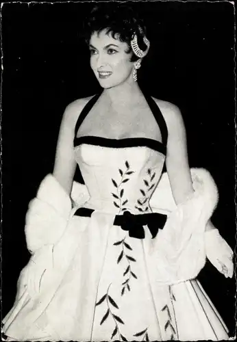 Ak Schauspielerin Gina Lollobrigida, Ballkleid, Haarschmuck