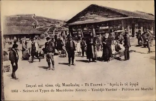 Ak Giannitsa Griechenland, Yenidje Vardar, Scenes et Types de Macedonie, Priester auf dem Markt