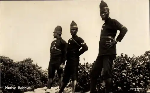 Ak Native Bobbies, einheimische Polizisten einer britischen Kolonie in Afrika