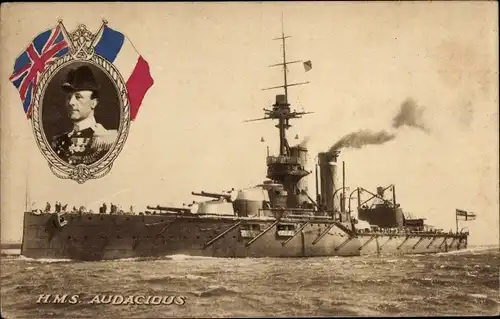 Ak Britisches Kriegsschiff, HMS Audacious, Flaggen