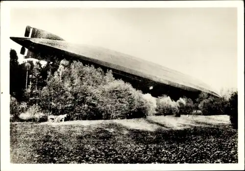 Sammelbild Zeppelin Weltfahrten II. Buch Serie Kriegs Luftschiffahrt Bild 12, Notlandung LZ 49