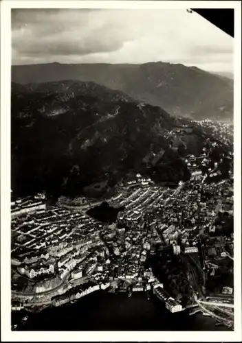 Sammelbild Zeppelin Weltfahrten II. Buch Serie Nordland Fahrten 1930 Bild 32, Bergen