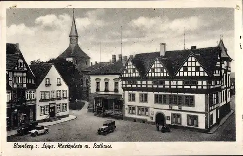 Ak Blomberg im Kreis Lippe, Marktplatz mit Rathaus