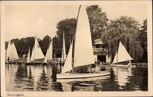 Ak Neuruppin in Brandenburg, Strandgarten, Bootshaus, Segelboote