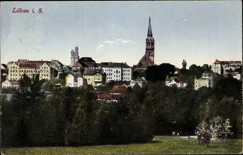Ak Löbau Sachsen, Panorama der Stadt mit Kirche, Stadtpark