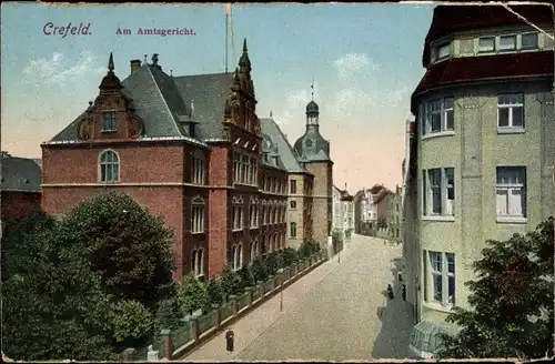 Ak Krefeld am Niederrhein, Am Amtsgericht, Häuser