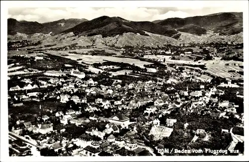 Ak Bühl in Baden, Ort, Fliegeraufnahme