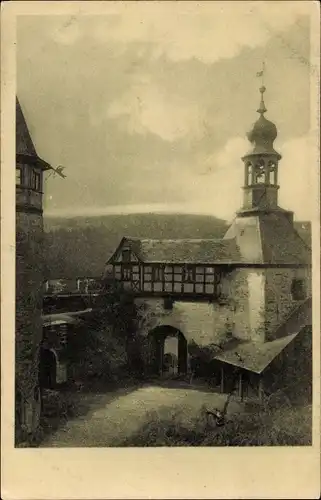 Ak Lauenstein Ludwigsstadt in Oberfranken, Burg Lauenstein, Burghof mit Torwartshaus