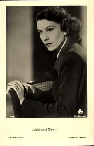 Ak Schauspielerin Adelheid Seeck, Seitenportrait