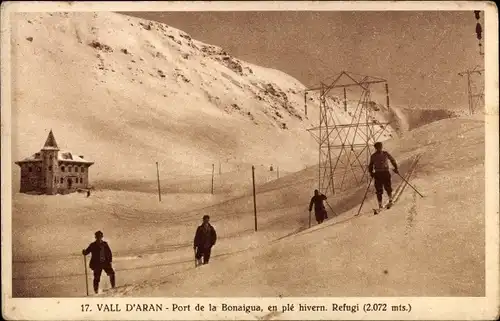 Ak Valle de Aran Katalonien, Port de la Bonaigua, en plé hivern, Refugi