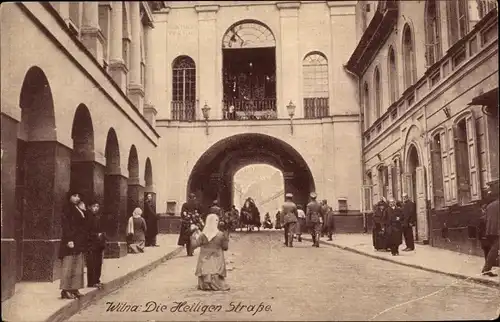 Ak Vilnius Wilna Litauen, Partie in der Heiligen Straße