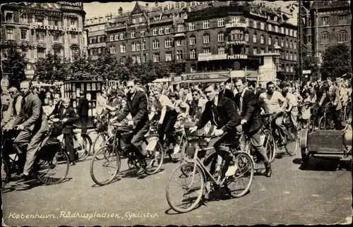 Ak København Kopenhagen Dänemark, Raadhuspladsen, Cyklister
