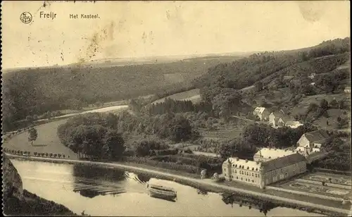 Ak Freyr Hastière Wallonien Namur, Le Chateau, Schloss aus der Vogelschau