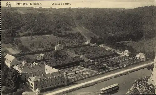 Ak Freyr Hastière Wallonien Namur, Schloss vom Berg aus gesehen