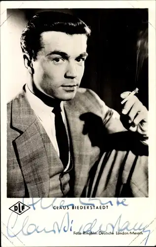 Ak Schauspieler Claus Biederstaedt, Portrait, Autogramm, Zigarette