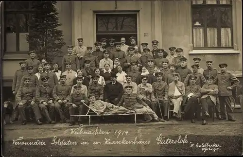 Foto Ak Gütersloh in Westfalen, Verwundete Soldaten im Krankenhaus, Weihnachten 1914
