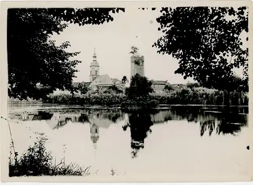 Foto Triptis in Thüringen, Schlossturm, Kirche, Teich