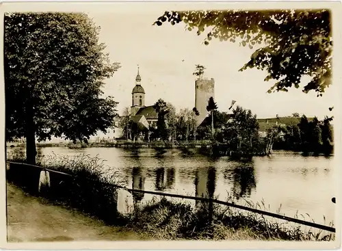 Foto Triptis in Thüringen, Schlossturm, Kirche, Teich