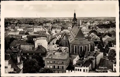 Ak Cottbus Brandenburg, Gesamtansicht des Ortes mit Kirche