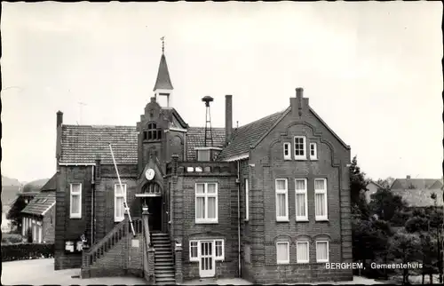 Ak Berghem Nordbrabant Niederlande, Gemeentehuis